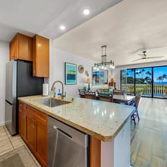 KP212 Ocean View | AC•Pool•Gym | Two Lanais