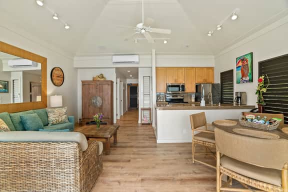 KP9 Beachfront Ocean View | AC • Pool • Modern