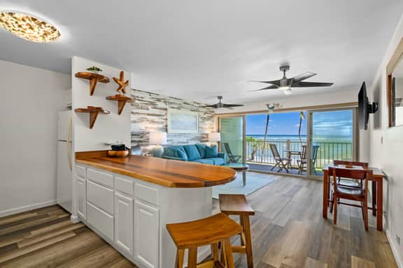 KPS A201 - Oceanfront • AC • Pool • Corner Unit - Image 5