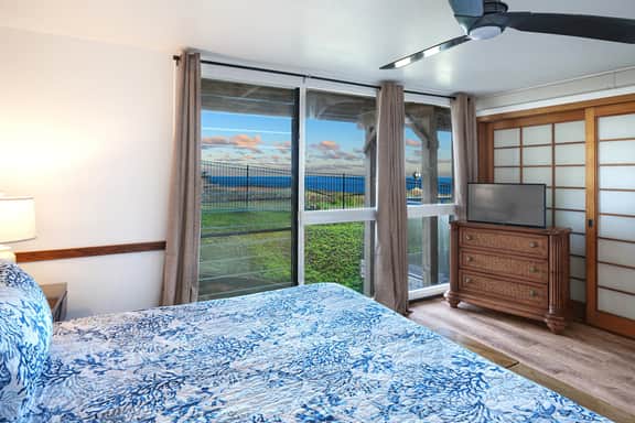 4205 Oceanview | Pool•Spa•Tennis•Whales - Image 3