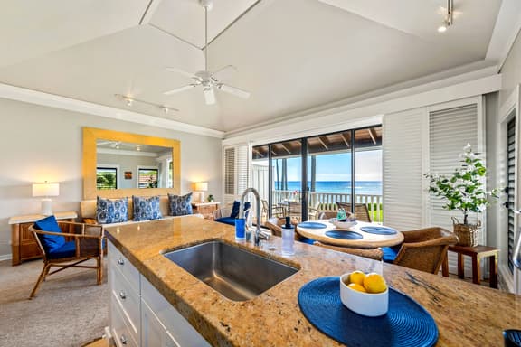 KP13 2nd Floor | Beachfront• Pool • Sunsets