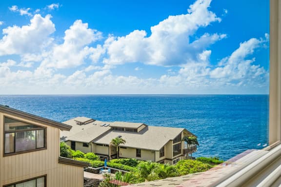 1302 Seaside | Oceanview•Pool•Spa•Whales
